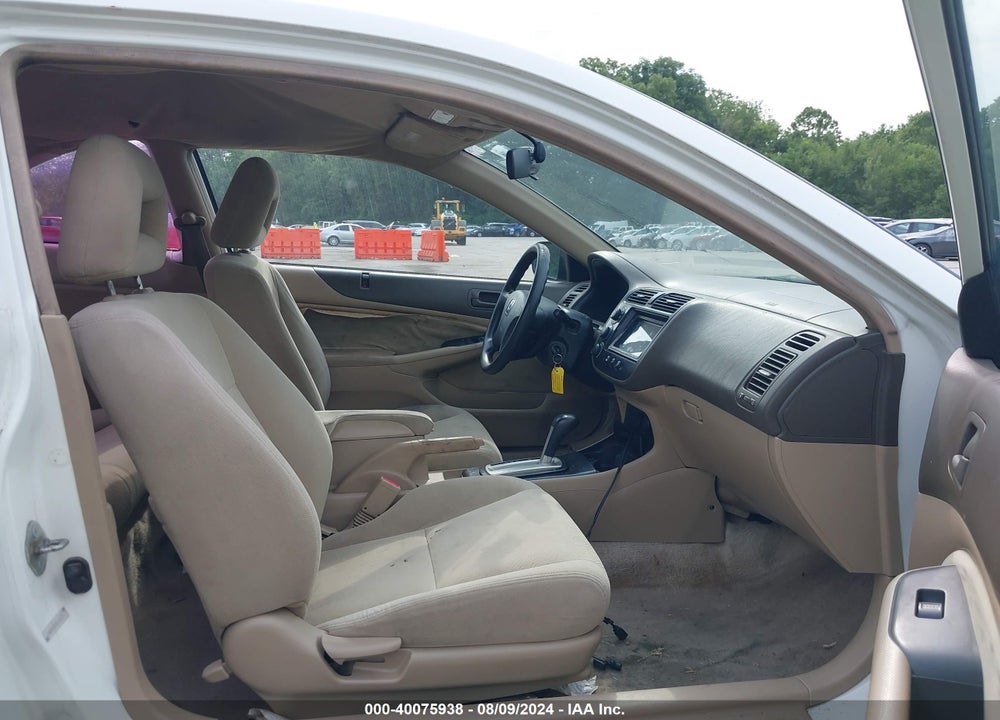 2005 HONDA CIVIC LX VIN: 1HGEM22565L050973