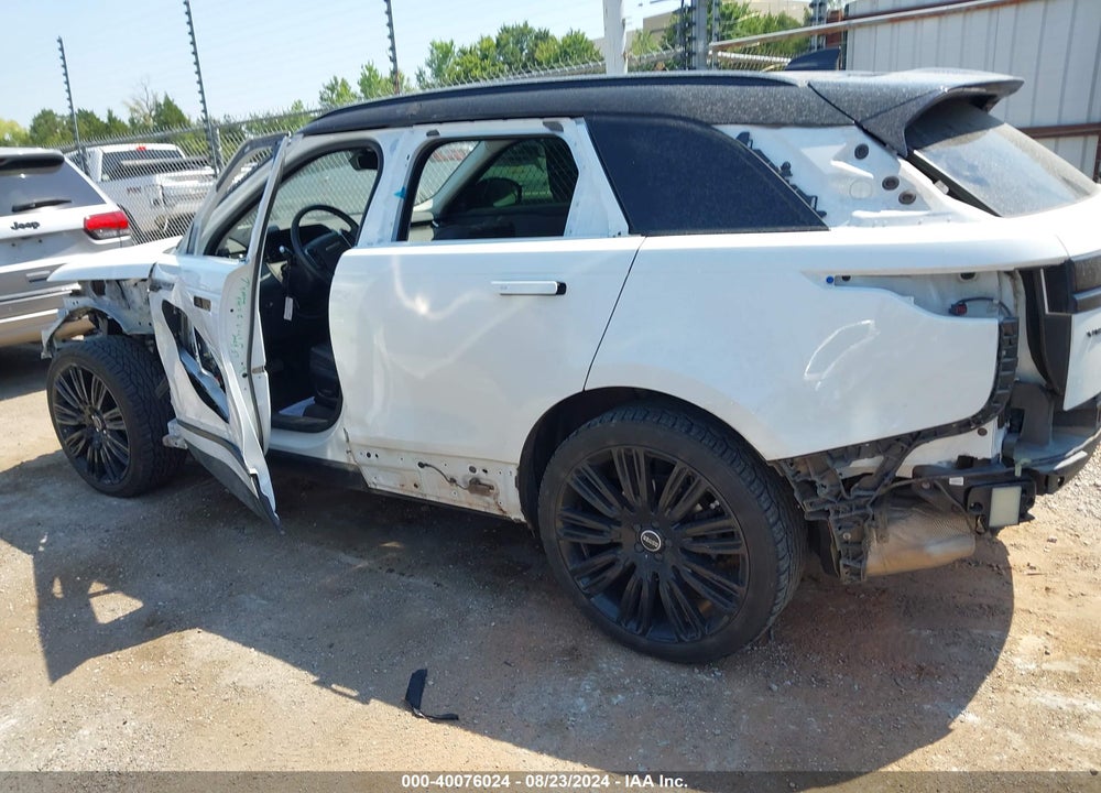 2018 LAND ROVER RANGE ROVER VELAR P250 S VIN: SALYB2RX2JA768883