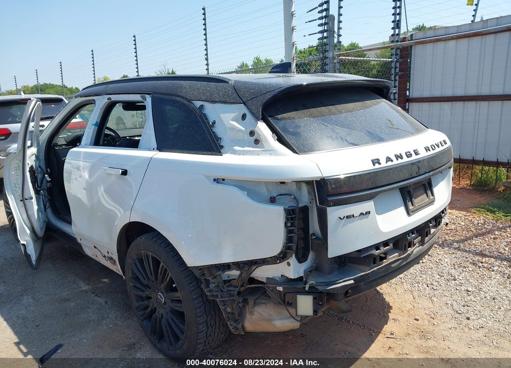 2018 LAND ROVER RANGE ROVER VELAR P250 S VIN: SALYB2RX2JA768883