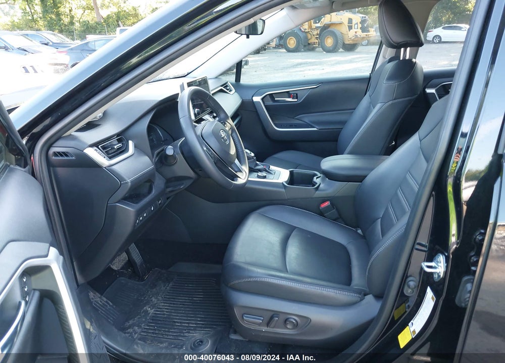 2023 TOYOTA RAV4 HYBRID XLE PREMIUM VIN: JTMB6RFV5PD105313
