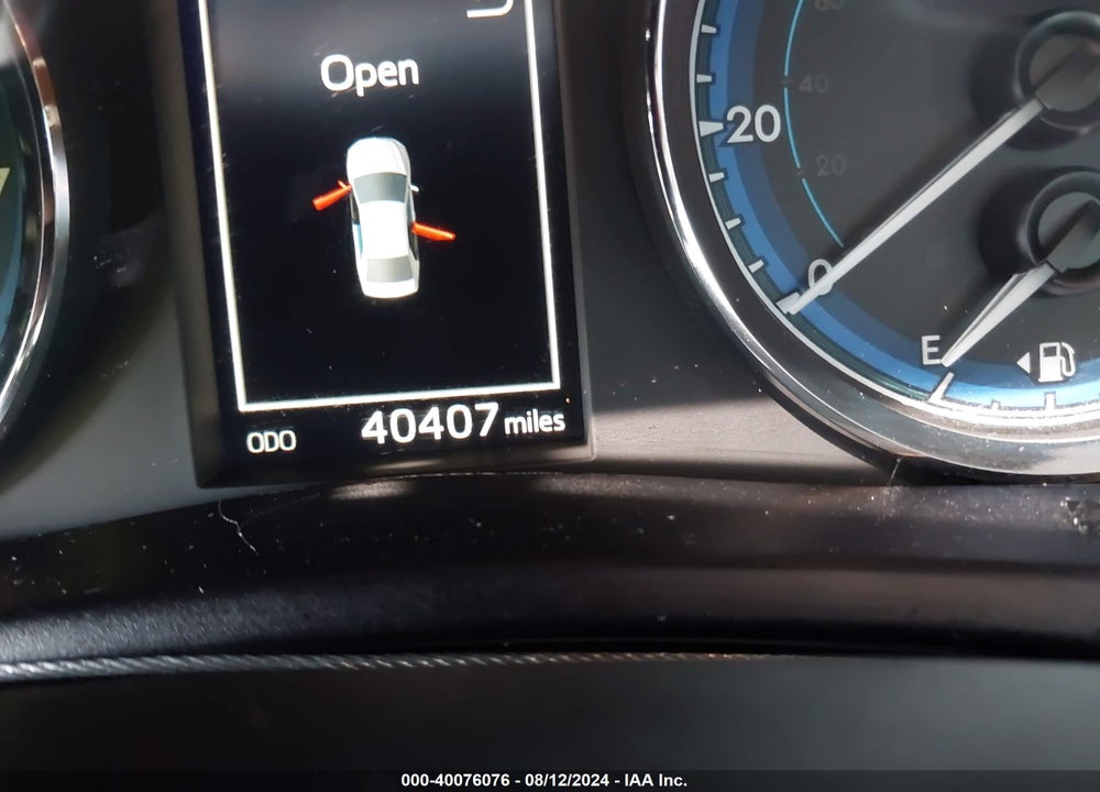 2018 TOYOTA COROLLA SE VIN: 5YFBURHE8JP758063