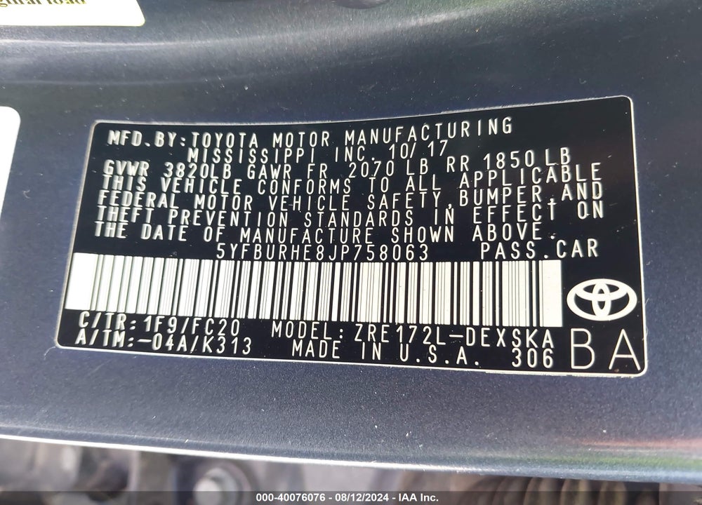 2018 TOYOTA COROLLA SE VIN: 5YFBURHE8JP758063
