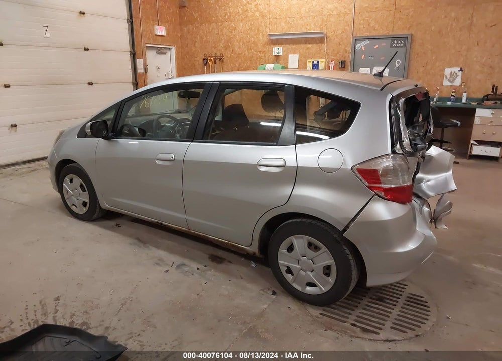 2012 HONDA FIT VIN: JHMGE8H35CC028410