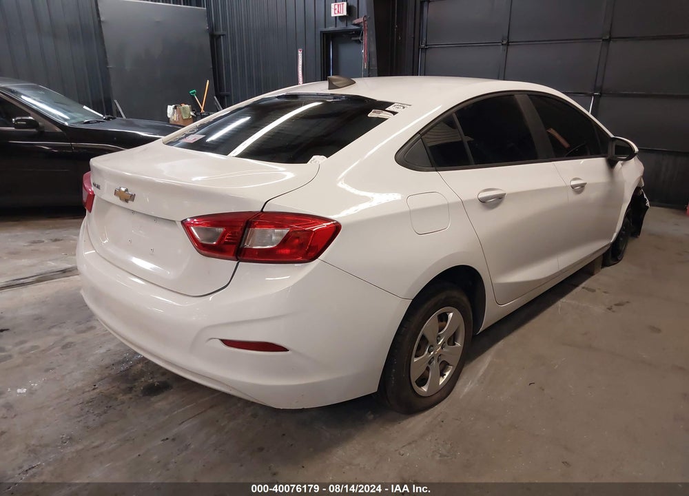 2018 CHEVROLET CRUZE VIN: 1G1BC5SM3J7100432