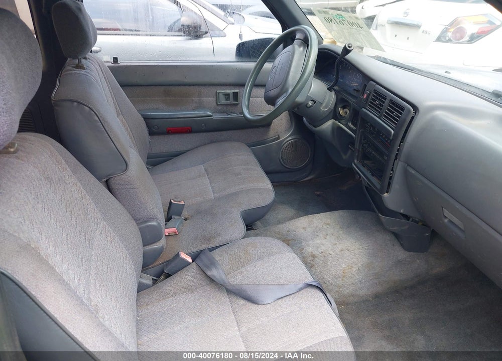 1996 TOYOTA TACOMA VIN: 4TAVL52N2TZ165806