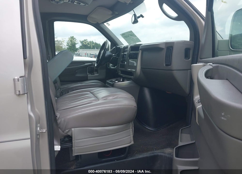 2006 CHEVROLET EXPRESS UPFITTER VIN: 1GBFG15T461196790