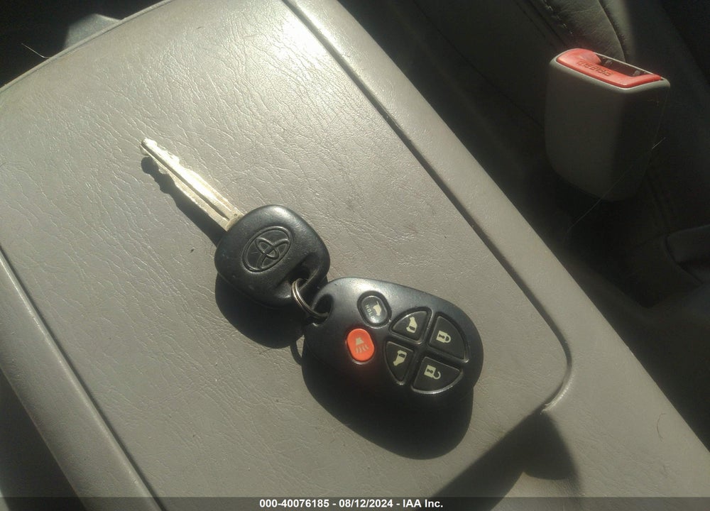 2006 TOYOTA SIENNA XLE VIN: 5TDZA22CX6S452650