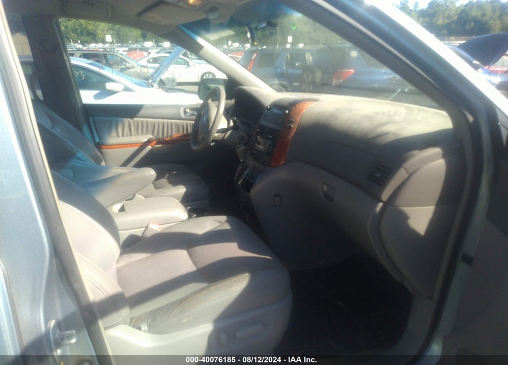 2006 TOYOTA SIENNA XLE VIN: 5TDZA22CX6S452650