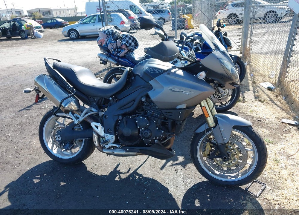 2010 TRIUMPH MOTORCYCLE TIGER ABS VIN: SMT701PD7AT408705
