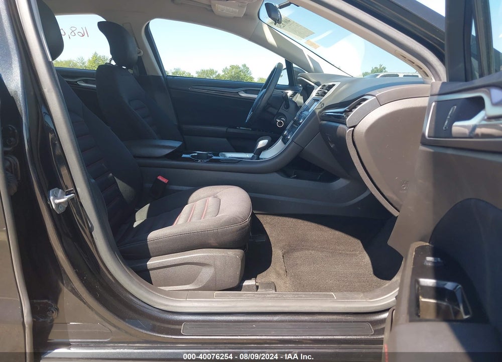 2014 FORD FUSION SE VIN: 1FA6P0HD5E5378439