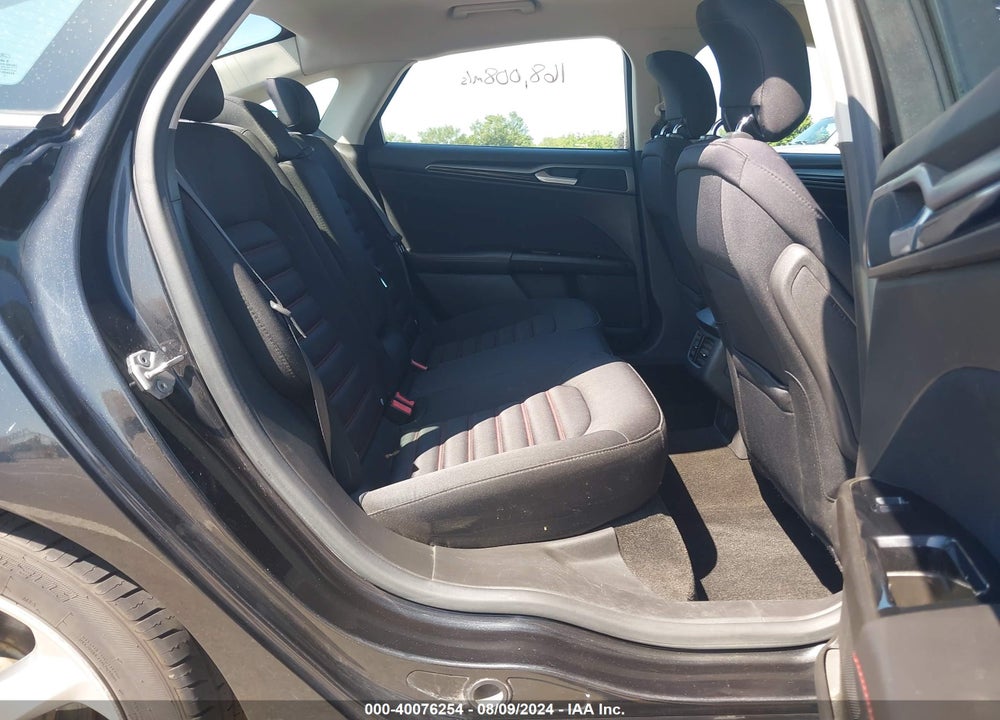 2014 FORD FUSION SE VIN: 1FA6P0HD5E5378439