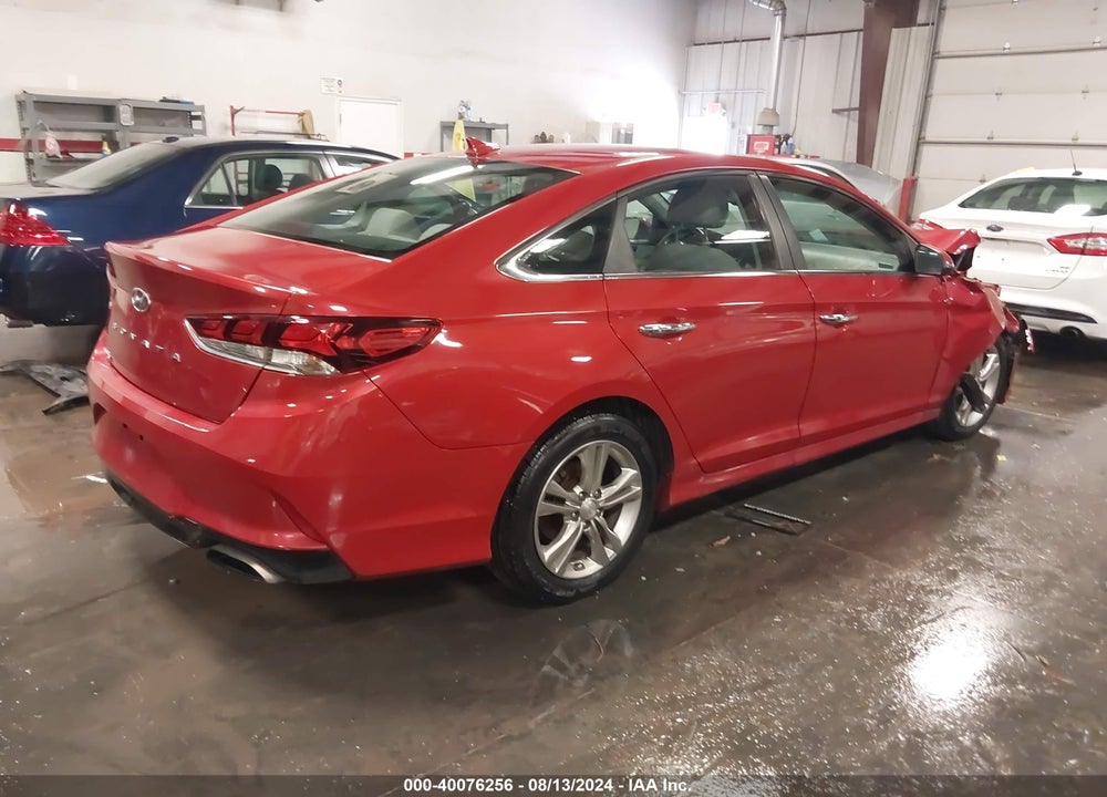 2018 HYUNDAI SONATA SEL VIN: 5NPE34AF8JH656555