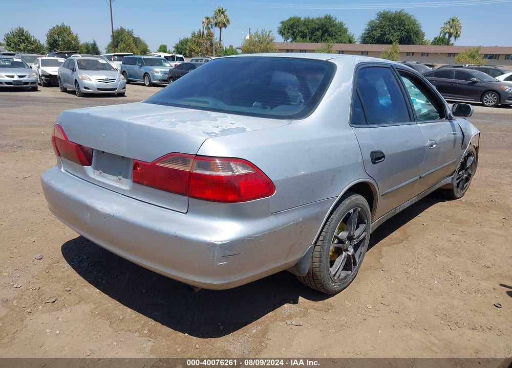 1999 HONDA ACCORD LX VIN: 1HGCG6658XA124151