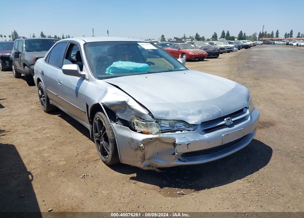 1999 HONDA ACCORD LX VIN: 1HGCG6658XA124151