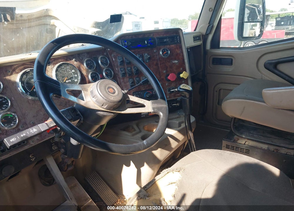 2007 INTERNATIONAL 9200 9200I VIN: 2HSCESBR97C433221