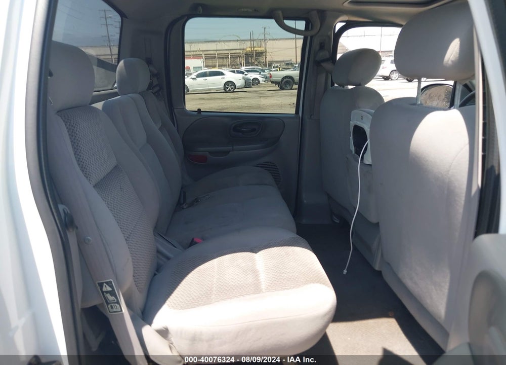 2003 FORD F-150 LARIAT/XLT VIN: 1FTRW07693KD55581