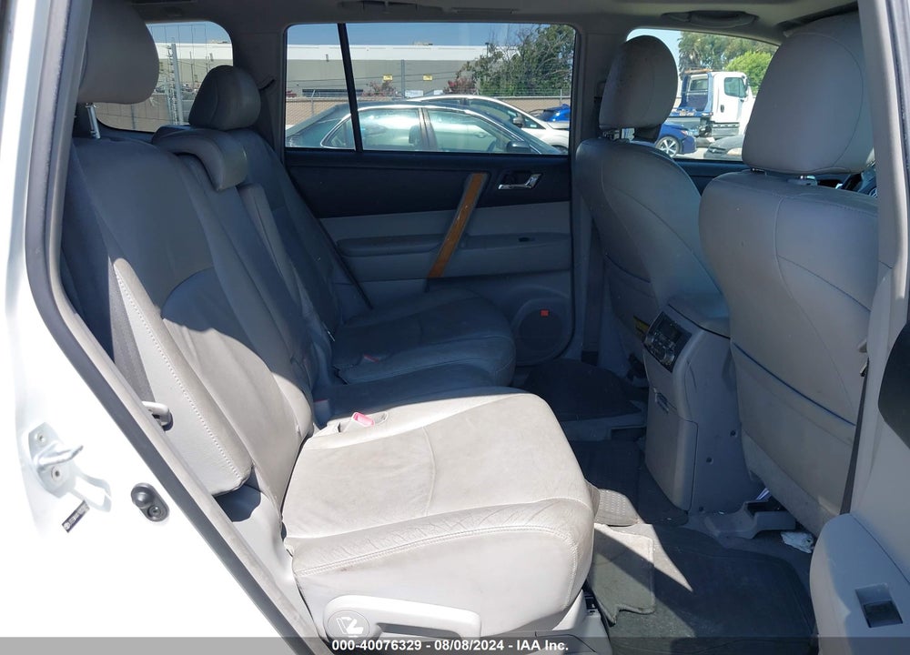 2009 TOYOTA HIGHLANDER HYBRID LIMITED VIN: JTEEW44A192033813
