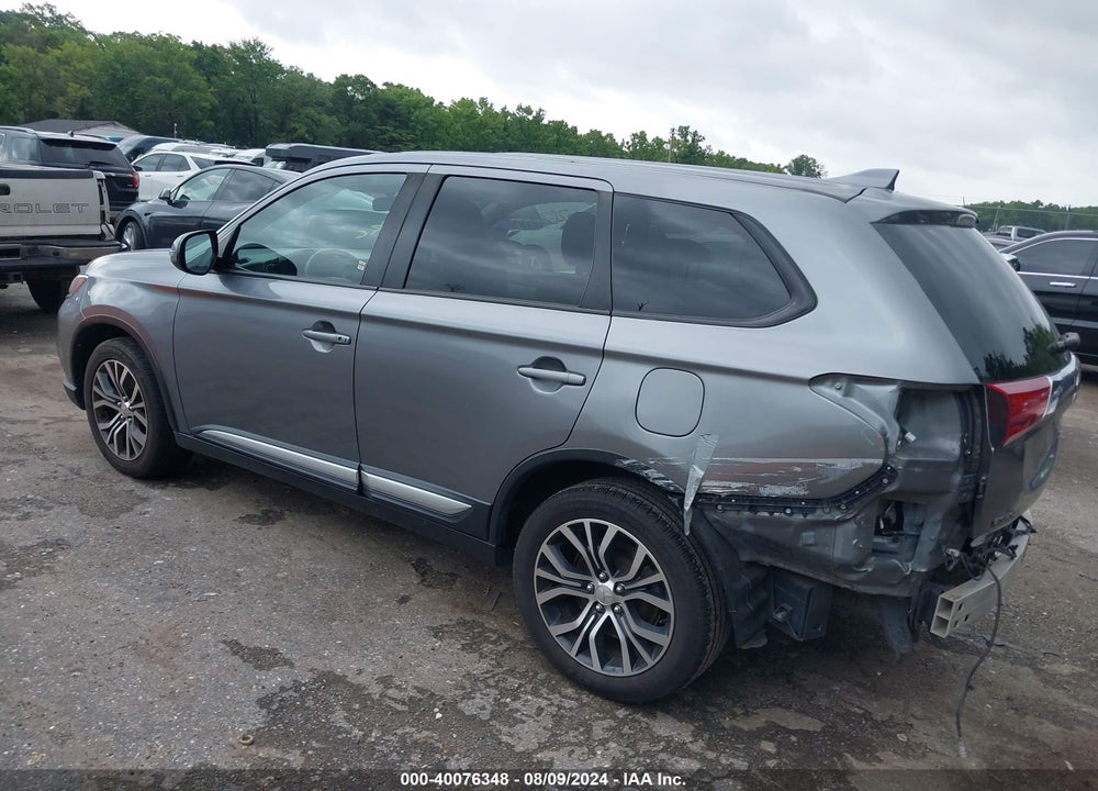 2018 MITSUBISHI OUTLANDER SE VIN: JA4AD3A31JJ003837