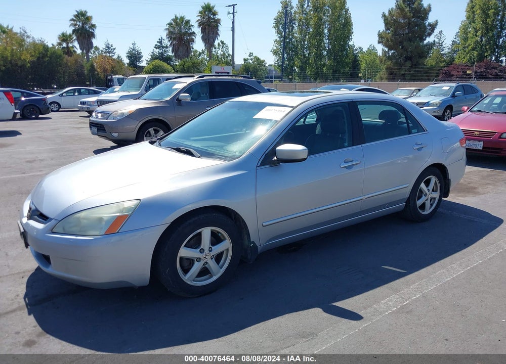 2003 HONDA ACCORD 2.4 EX VIN: JHMCM56673C032780