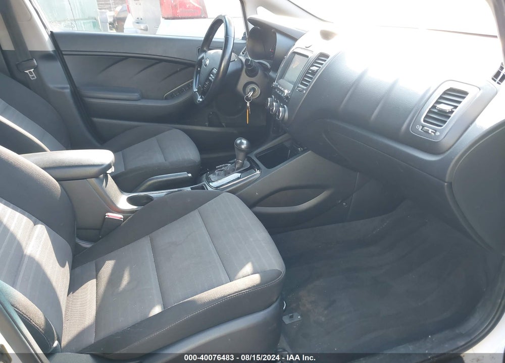 2018 KIA FORTE S VIN: 3KPFL4A70JE283318