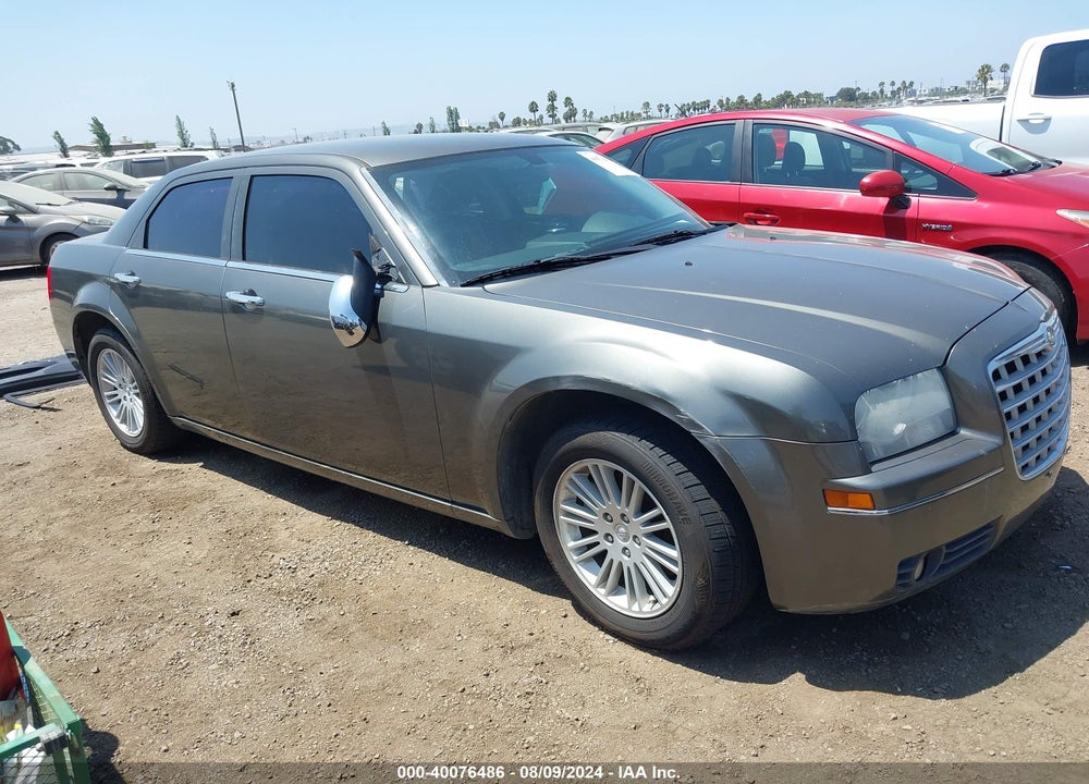 2010 CHRYSLER 300 TOURING/SIGNATURE SERIES/EXECUTIVE SERIES VIN: 2C3CA5CV5AH105875