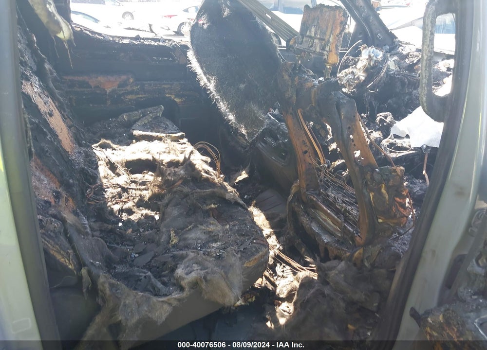 2024 CHEVROLET SILVERADO 1500 VIN: 2GCUDEED2R1228369