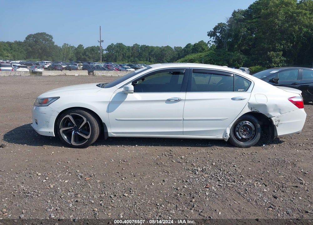 2015 HONDA ACCORD VIN: 1HGCR3F98FA037702