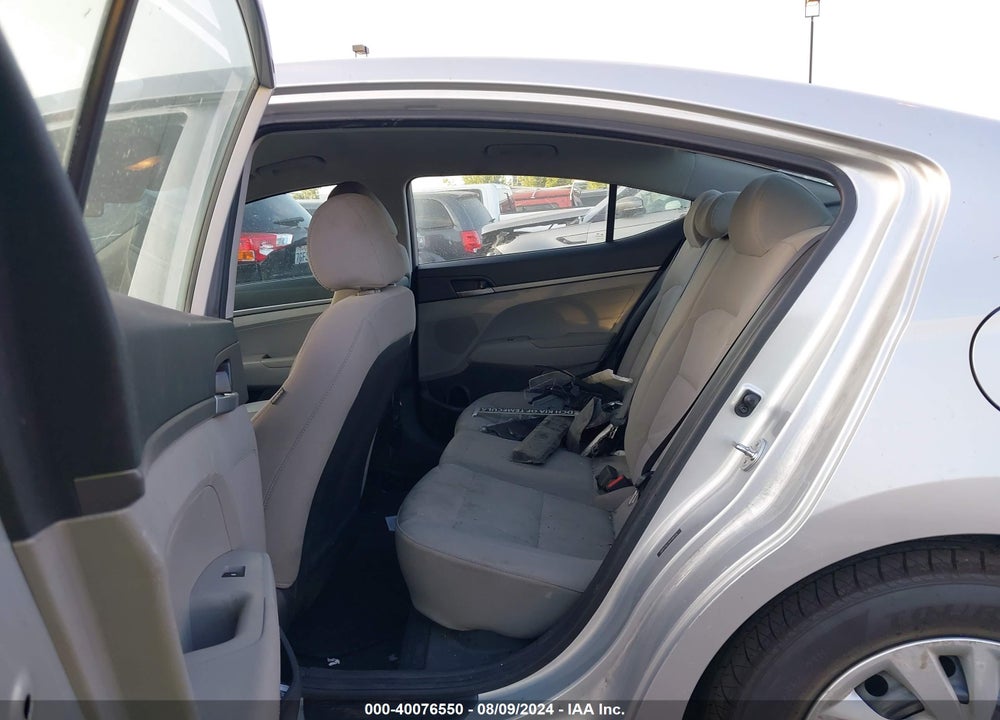 2017 HYUNDAI ELANTRA SE VIN: 5NPD74LF3HH180156