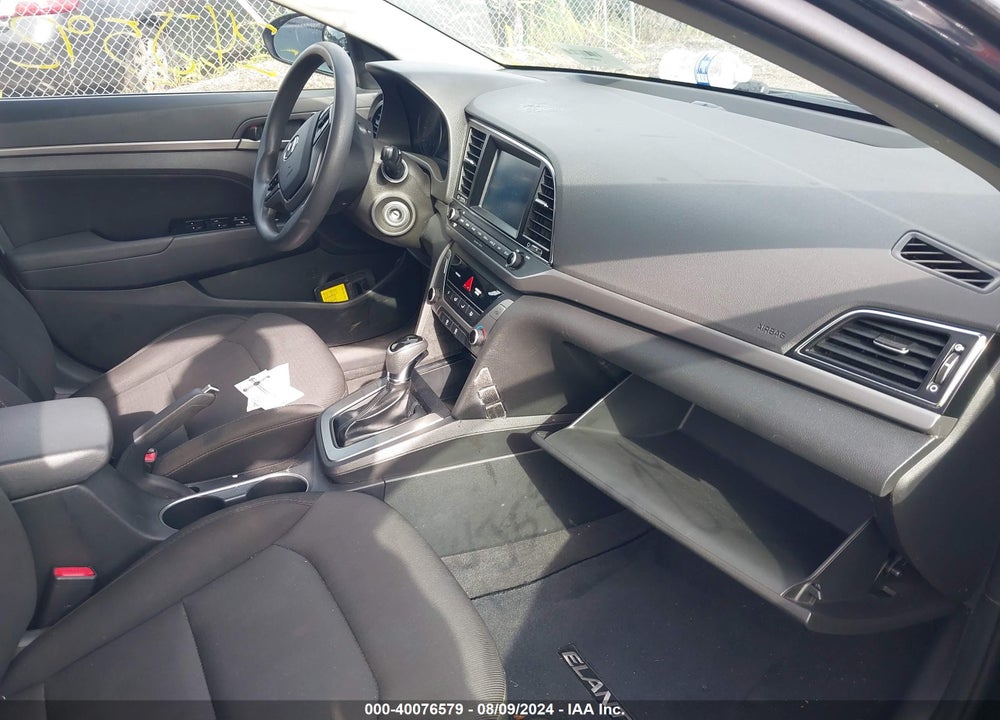 2018 HYUNDAI ELANTRA SEL VIN: 5NPD84LF5JH281217