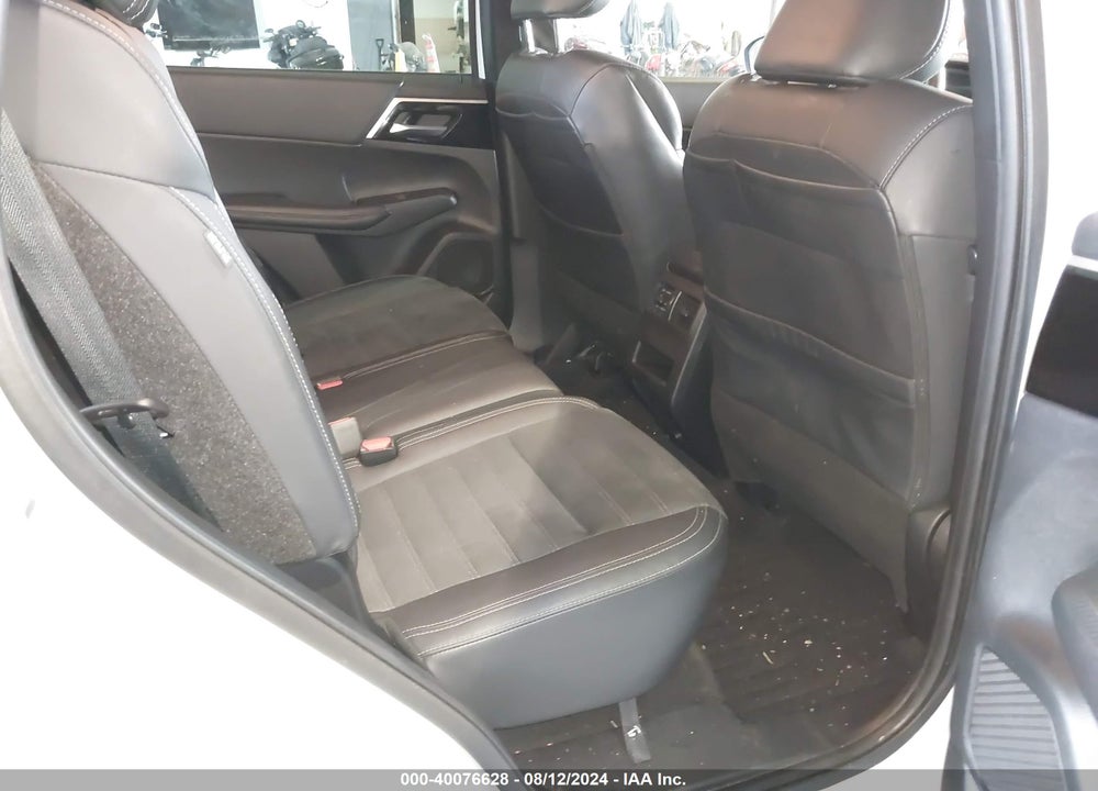 2022 MITSUBISHI OUTLANDER BLACK EDITION S-AWC/SE 2.5 S-AWC/SE LAUNCH EDITION S-AWC VIN: JA4J4UA86NZ075898