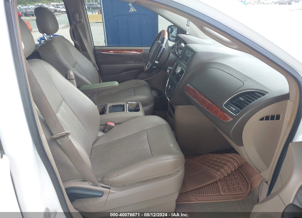 2014 CHRYSLER TOWN & COUNTRY TOURING VIN: 2C4RC1BG0ER349803