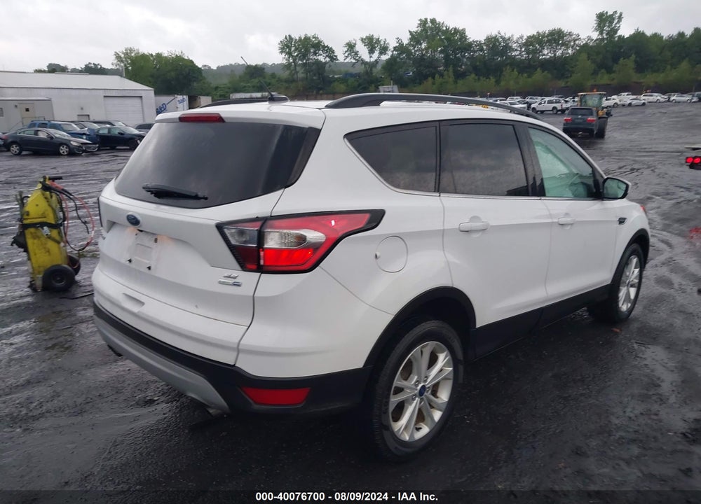2018 FORD ESCAPE SE VIN: 1FMCU9GD0JUA31995