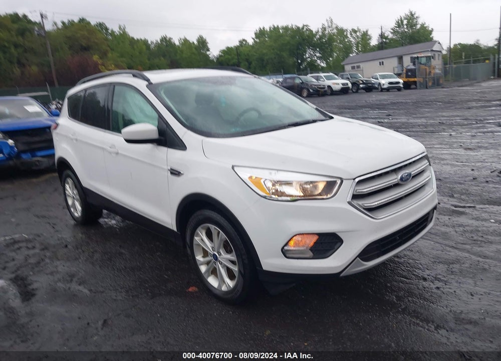 2018 FORD ESCAPE SE VIN: 1FMCU9GD0JUA31995