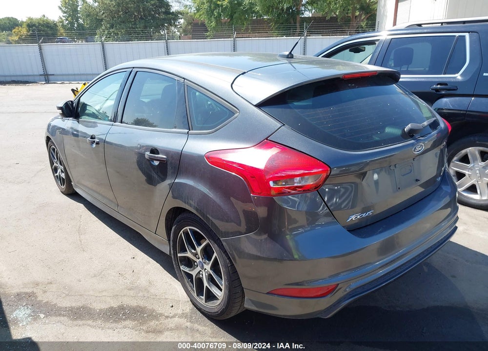 2016 FORD FOCUS SE VIN: 1FADP3K23GL362139