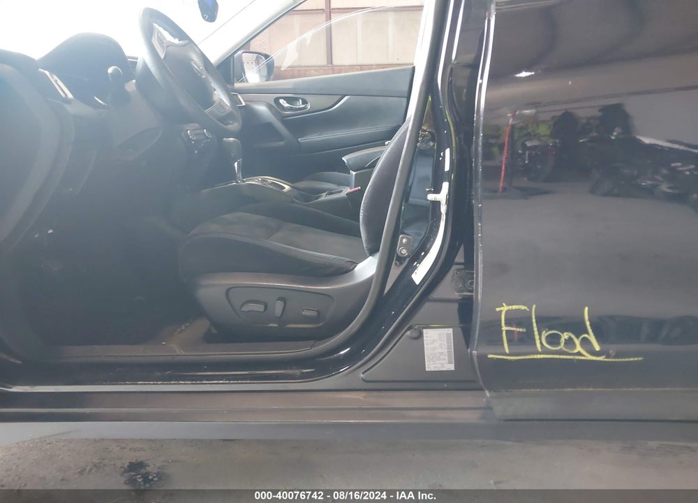 2014 NISSAN ROGUE SV VIN: 5N1AT2MV5EC764859