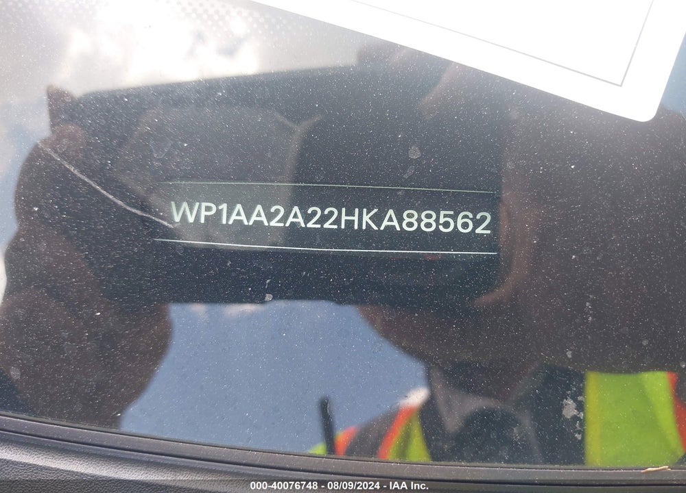 2017 PORSCHE CAYENNE PLATINUM EDITION VIN: WP1AA2A22HKA88562