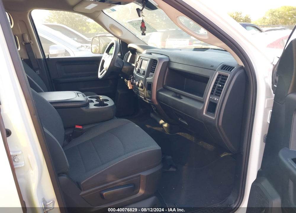 2022 RAM 1500 CLASSIC TRADESMAN 4X4 5'7 BOX VIN: 3C6RR7KGXNG206503