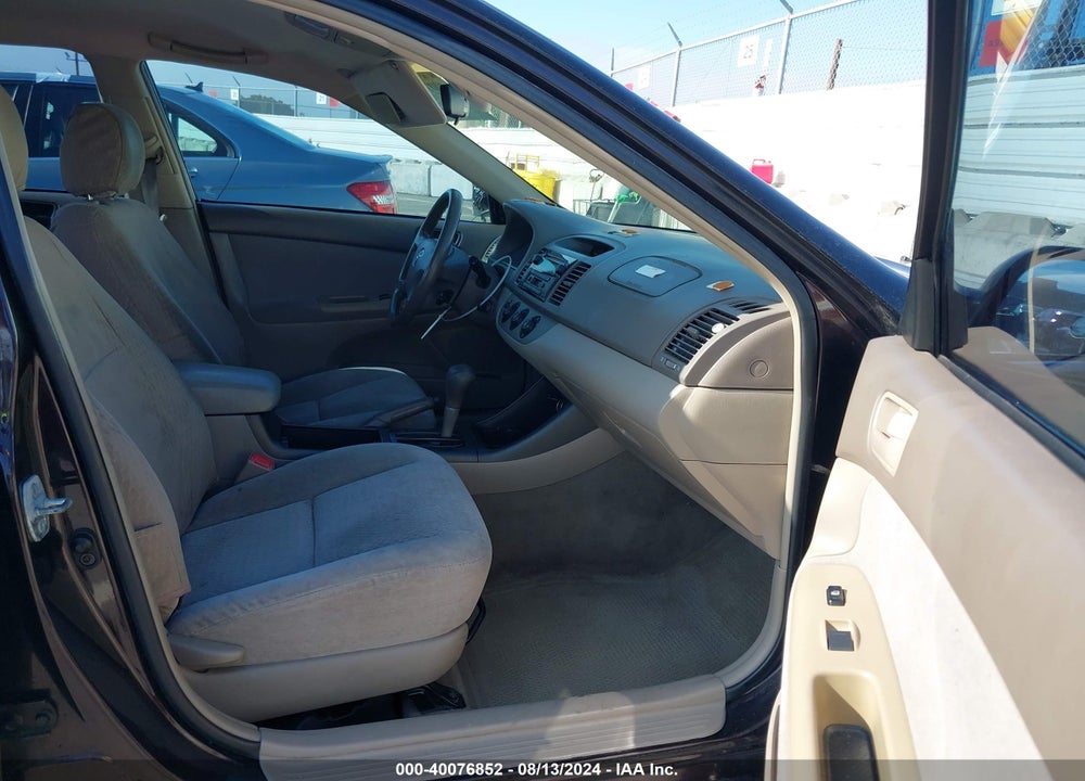 2004 TOYOTA CAMRY LE VIN: 4T1BE32K54U813760
