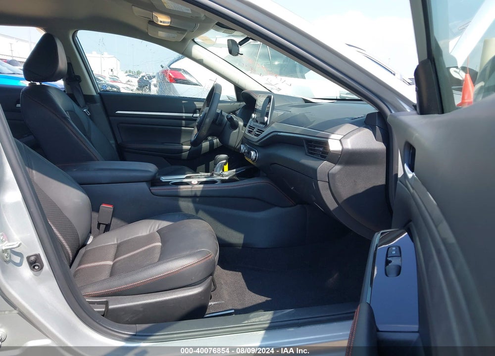 2024 NISSAN ALTIMA SR FWD VIN: 1N4BL4CV8RN392231
