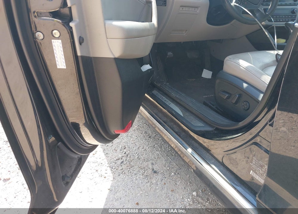 2017 HYUNDAI SONATA HYBRID LIMITED VIN: KMHE34L15HA058390