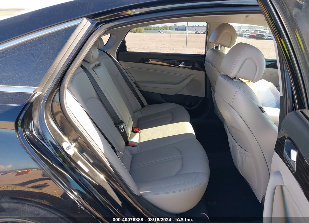 2017 HYUNDAI SONATA HYBRID LIMITED VIN: KMHE34L15HA058390