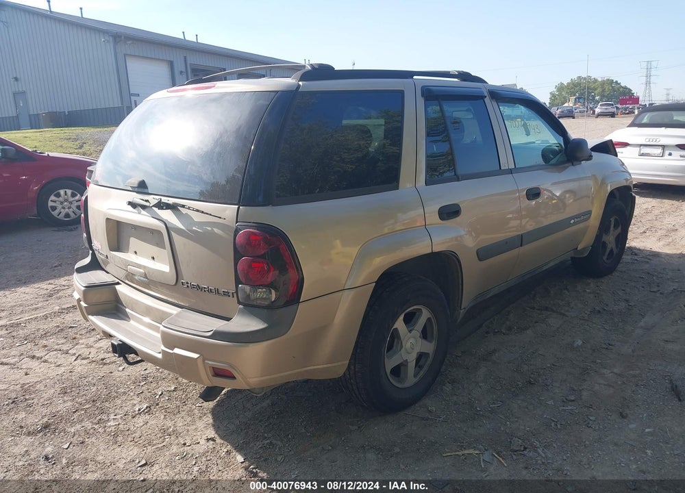 2004 CHEVROLET TRAILBLAZER LS VIN: 1GNDT13SX42324845