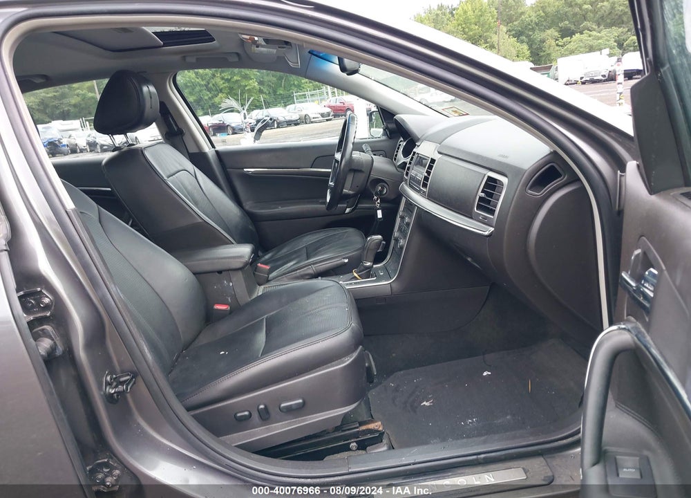 2011 LINCOLN MKZ VIN: 3LNHL2JC8BR758665