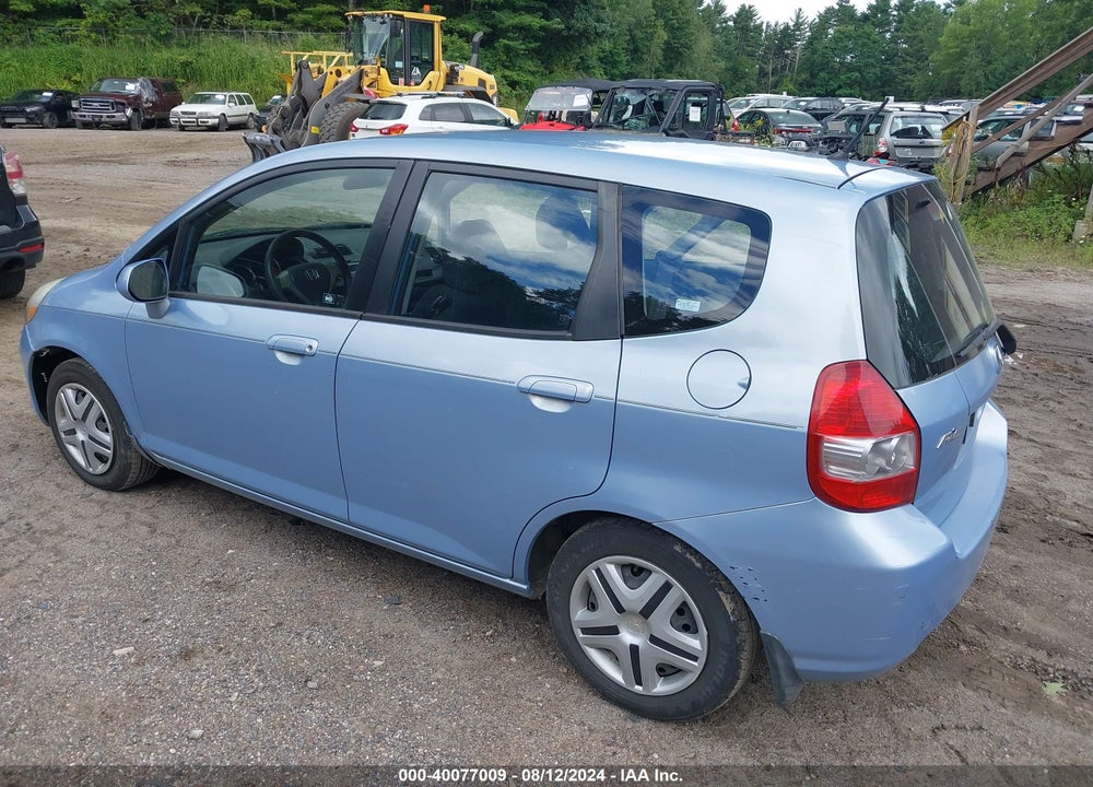 2008 HONDA FIT VIN: JHMGD37438S027639