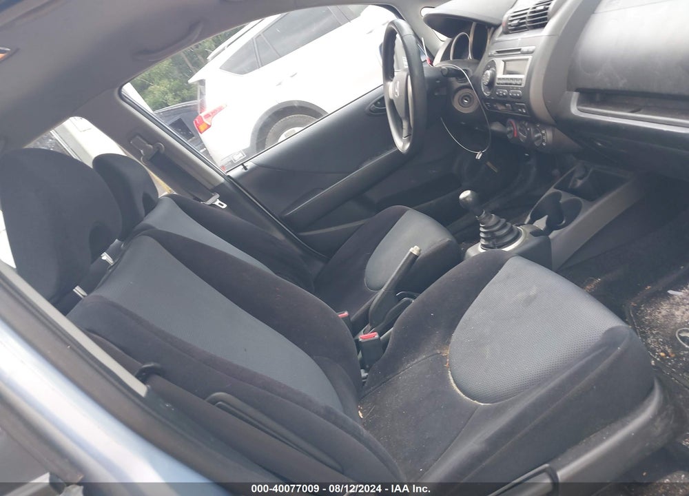 2008 HONDA FIT VIN: JHMGD37438S027639