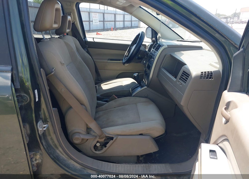 2007 JEEP COMPASS SPORT VIN: 1J8FT47W47D320484
