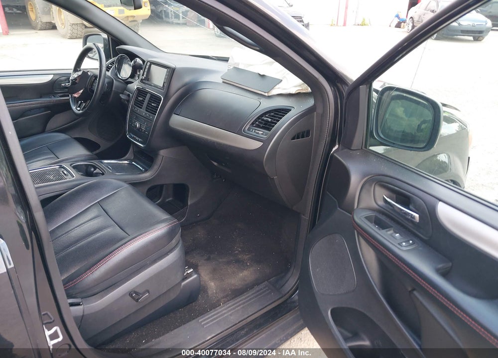 2018 DODGE GRAND CARAVAN GT VIN: 2C4RDGEGXJR285095