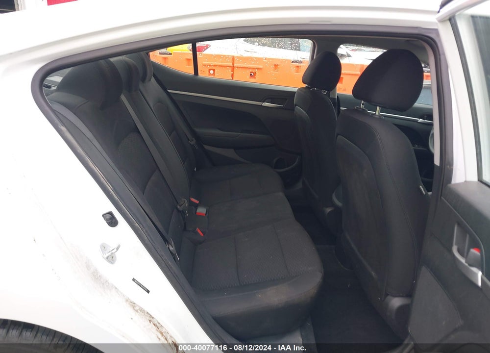 2019 HYUNDAI ELANTRA SE VIN: 5NPD74LF7KH440453
