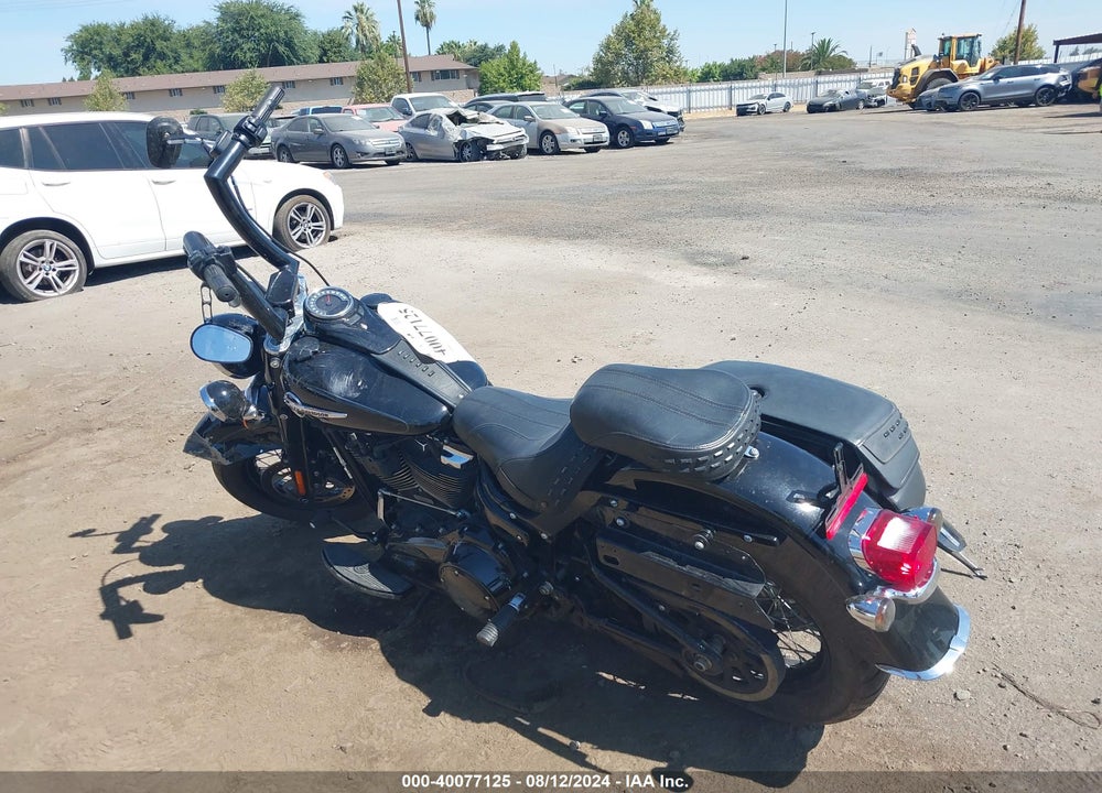 2018 HARLEY-DAVIDSON FLHC HERITAGE CLASSIC VIN: 1HD1YAJ12JC083228