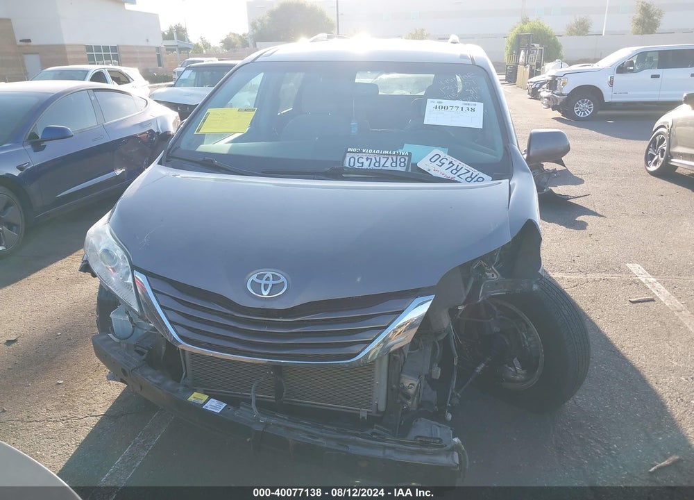 2017 TOYOTA SIENNA LE 8 PASSENGER VIN: 5TDKZ3DC9HS875414